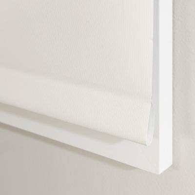 Clara Open Pocket Close Up